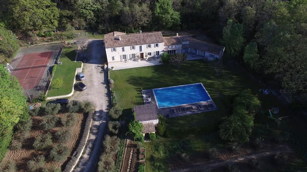 Mas De Lure Bed and Breakfast Salon-de-Provence Esterno foto